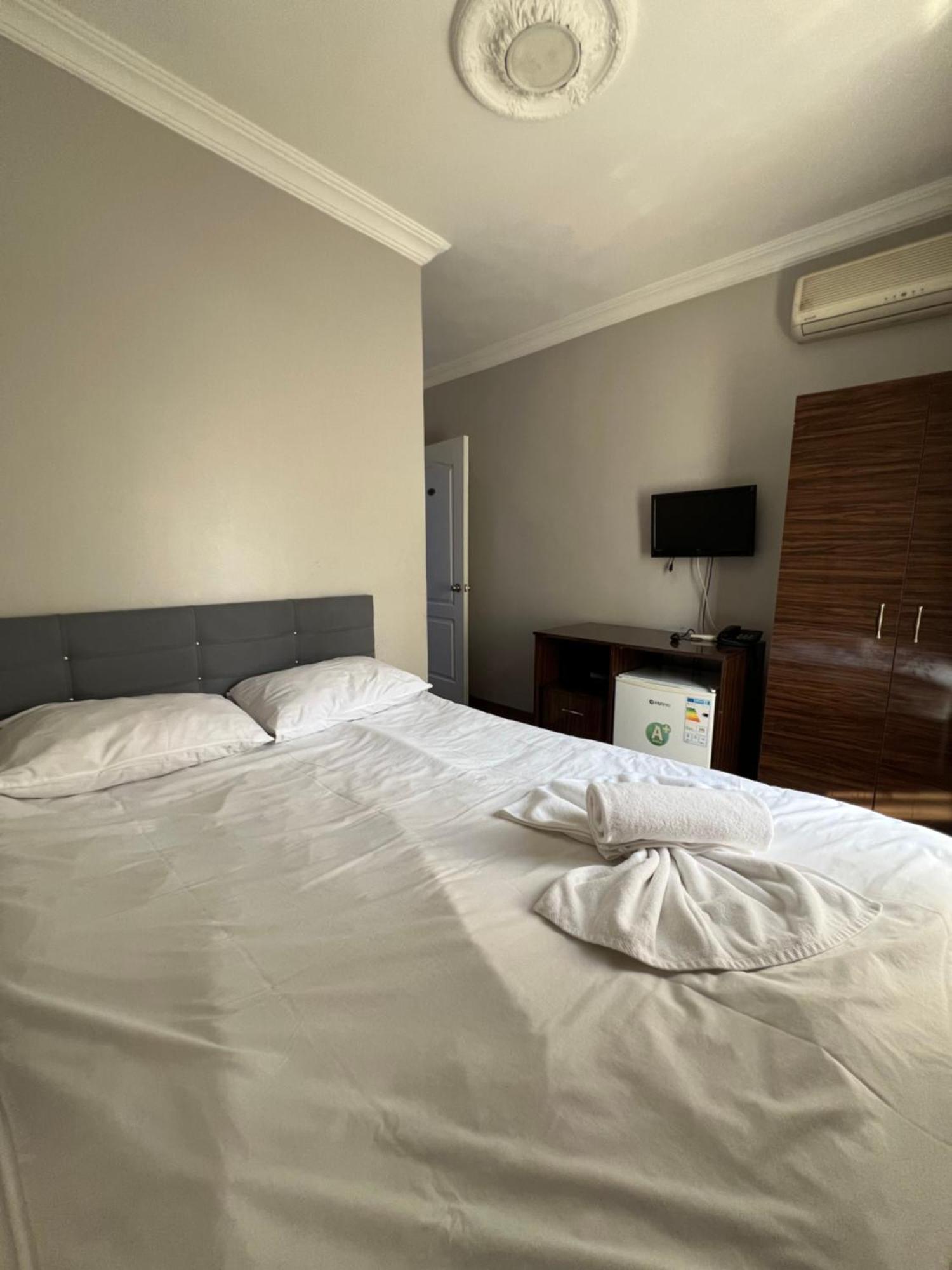Falay Hotel Yavuz Istanboel Buitenkant foto